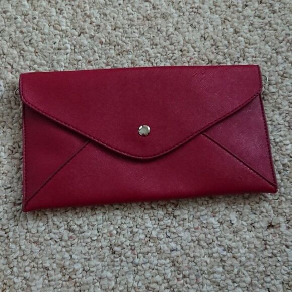 Burgundy envelope clutch with chain - Picture 1 of 4